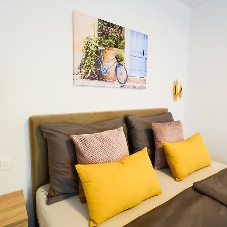 Apartment Grey&Yellow Задар Экстерьер фото