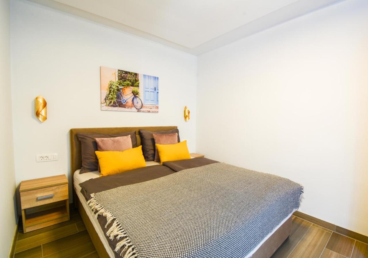 Apartment Grey&Yellow Задар Экстерьер фото